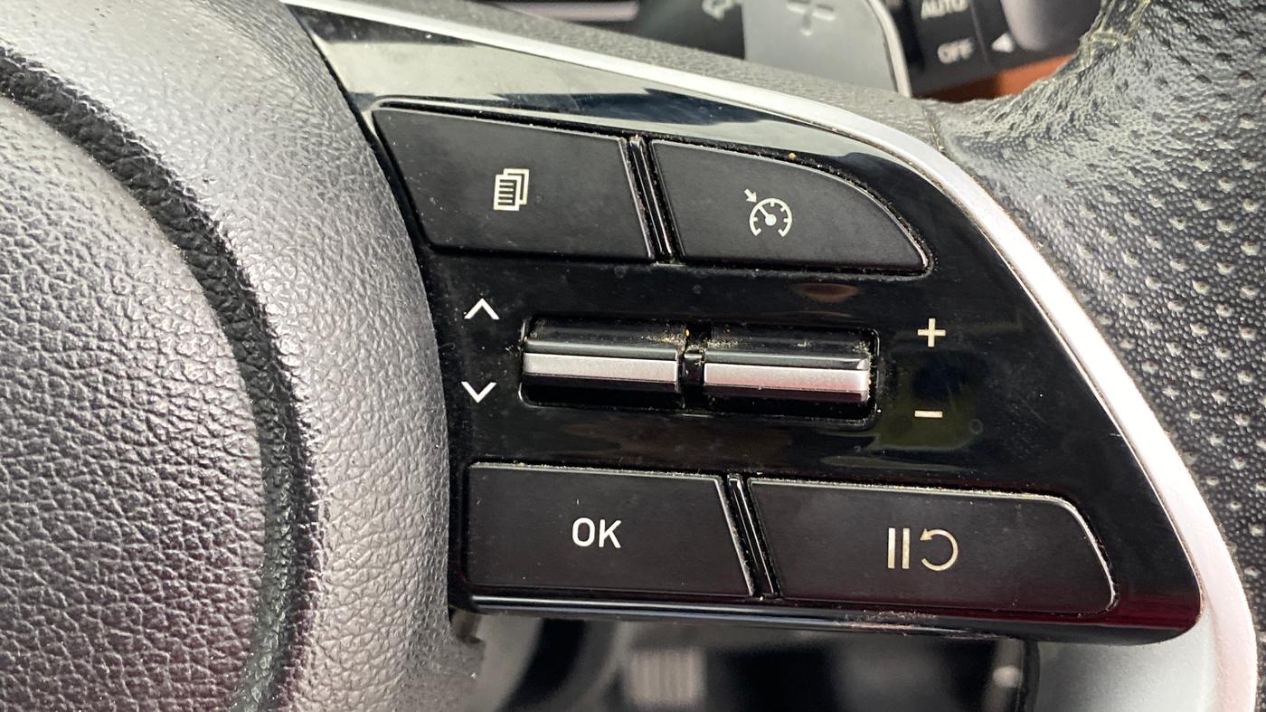 2021 Hyundai ALCAZAR 2.0 SIGNATURE (O) AT 6STR, Petrol, Automatic, 63,590 km, Adaptive Cruise Control