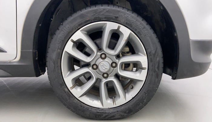 2017 Hyundai i20 Active 1.2 SX, Petrol, Manual, 26,063 km, Right Front Wheel