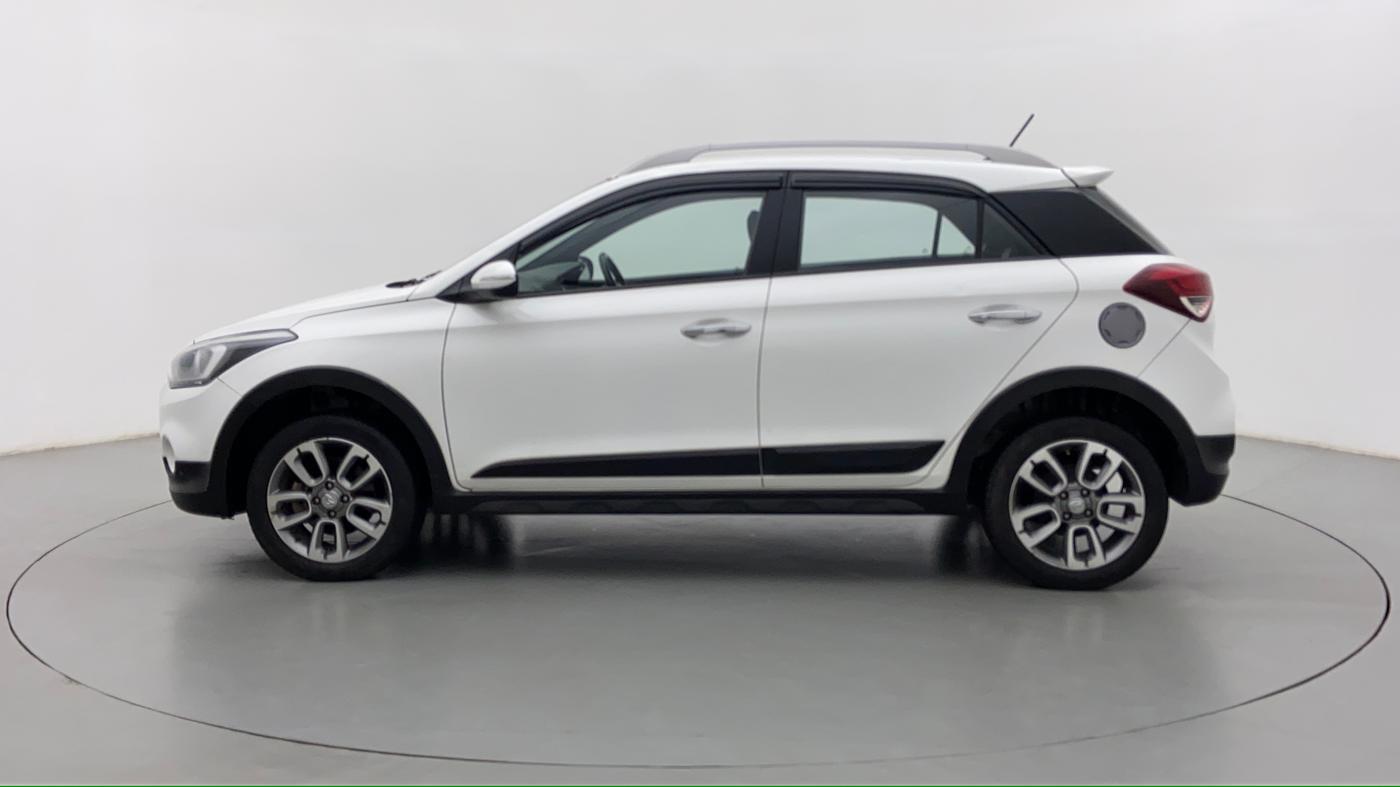 2017 Hyundai i20 Active 1.2 SX, Petrol, Manual, 26,063 km, Left Side