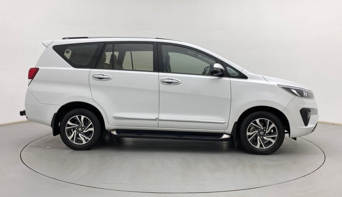 2022 Toyota Innova Crysta 2.7 VX 7 STR, Petrol, Manual, 13,279 km, Right Side View