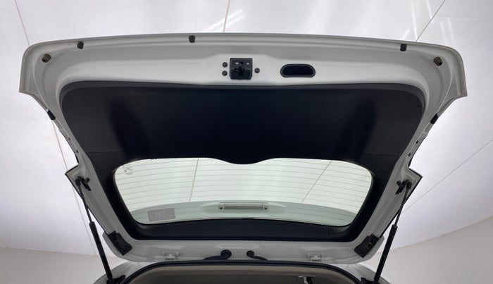 2022 Toyota Innova Crysta 2.7 VX 7 STR, Petrol, Manual, 13,279 km, Boot Door Open