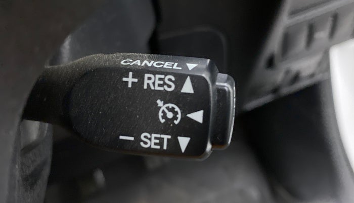 2022 Toyota Innova Crysta 2.7 VX 7 STR, Petrol, Manual, 13,279 km, Adaptive Cruise Control