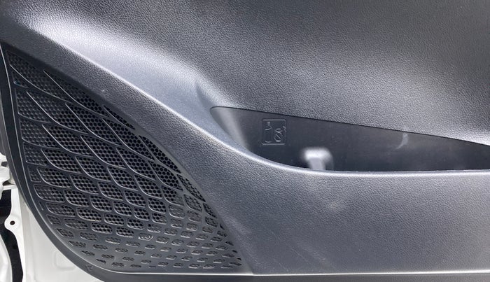 2022 Toyota Innova Crysta 2.7 VX 7 STR, Petrol, Manual, 13,279 km, Speaker