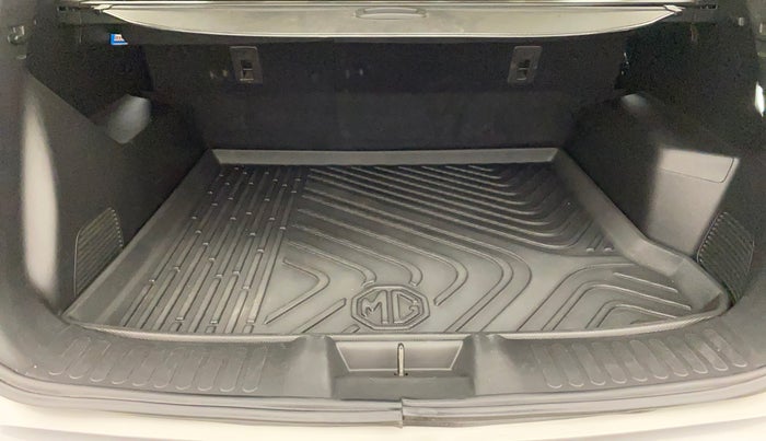 2021 MG HECTOR SHARP HYBRID 1.5 PETROL, Petrol, Manual, 40,348 km, Boot Inside