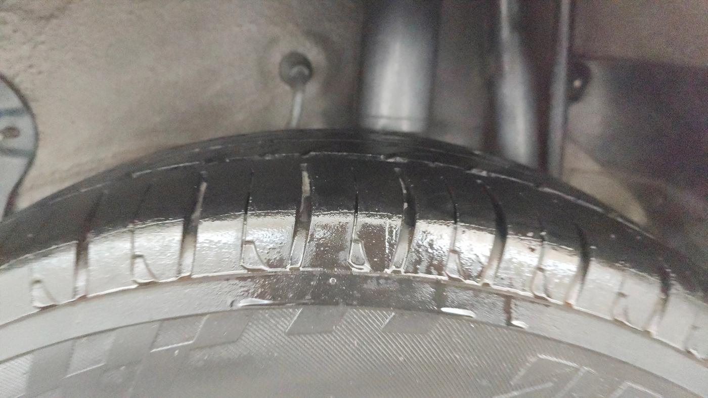 2016 Tata Zest XMS PETROL, Petrol, Manual, 81,272 km, Left Rear Tyre Tread