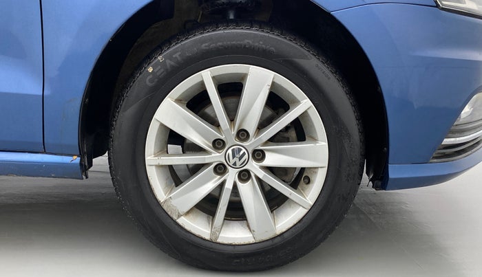 2016 Volkswagen Ameo HIGHLINE1.2L, Petrol, Manual, 62,405 km, Right Front Wheel