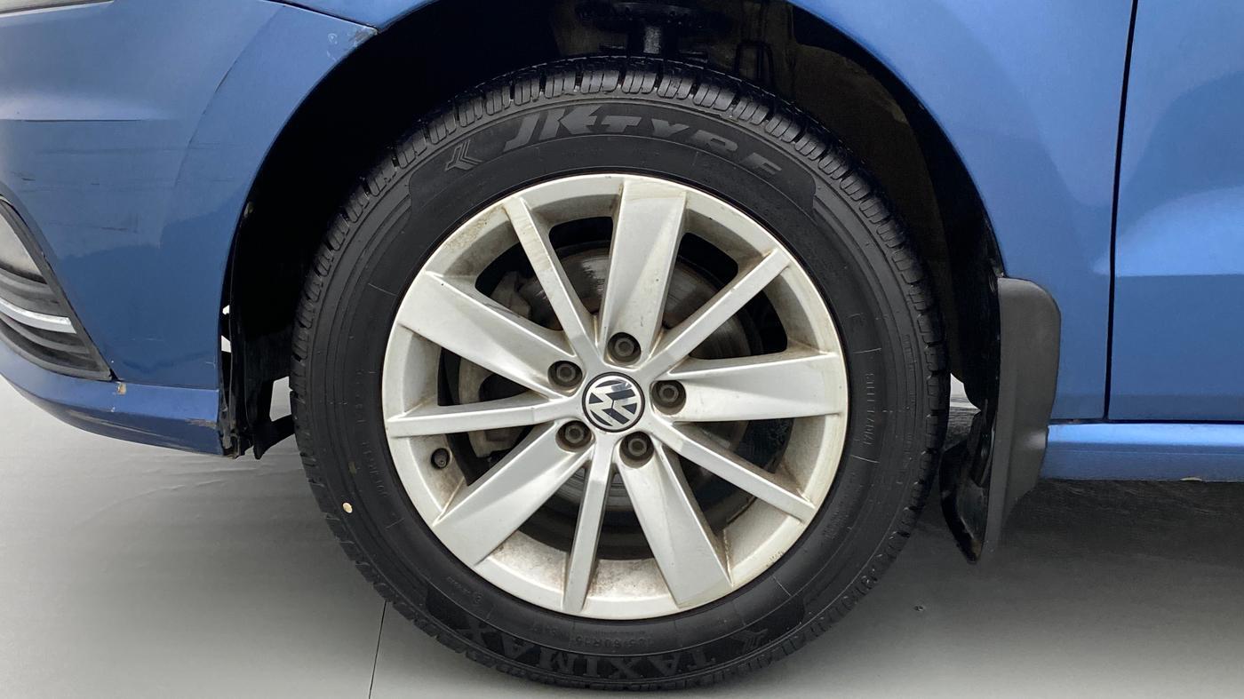 2016 Volkswagen Ameo HIGHLINE1.2L, Petrol, Manual, 62,405 km, Left Front Wheel