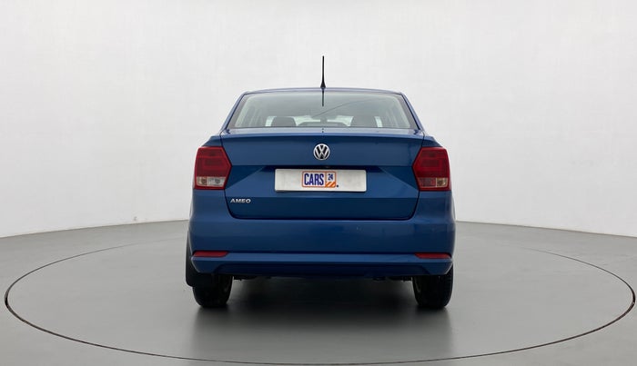 2016 Volkswagen Ameo HIGHLINE1.2L, Petrol, Manual, 62,405 km, Back/Rear