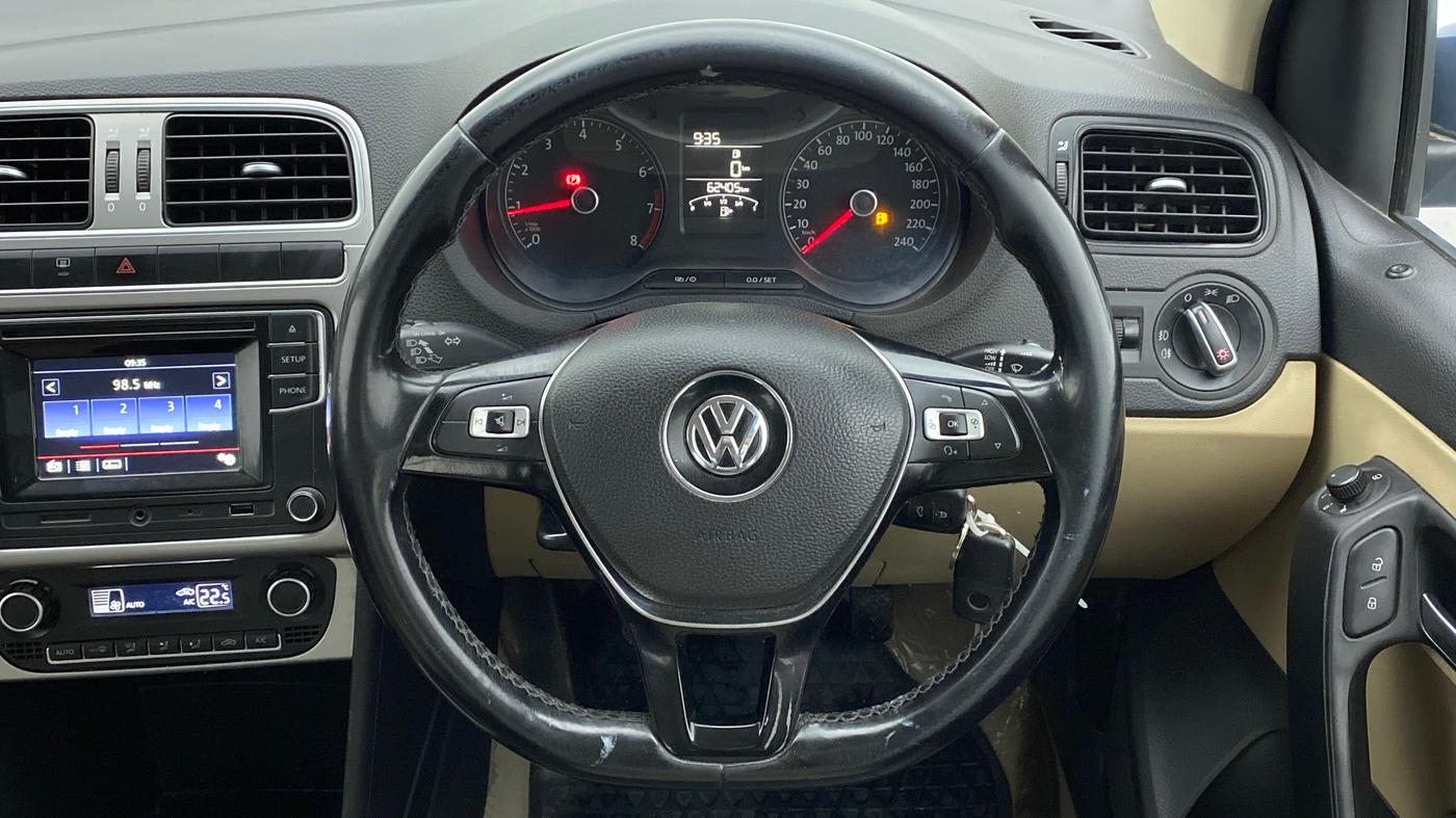 2016 Volkswagen Ameo HIGHLINE1.2L, Petrol, Manual, 62,405 km, Steering Wheel Close Up