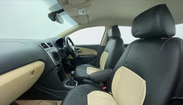 2016 Volkswagen Ameo HIGHLINE1.2L, Petrol, Manual, 62,405 km, Right Side Front Door Cabin