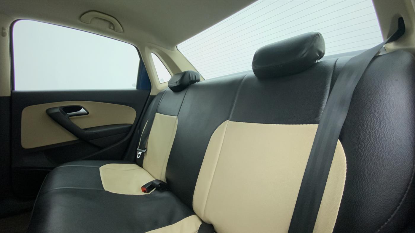 2016 Volkswagen Ameo HIGHLINE1.2L, Petrol, Manual, 62,405 km, Right Side Rear Door Cabin