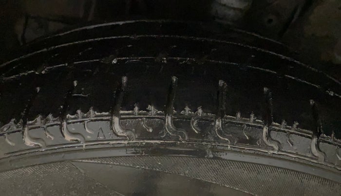 2022 Maruti New Wagon-R VXI 1.0, CNG, Manual, 51,370 km, Left Front Tyre Tread