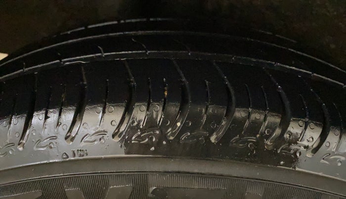 2022 Maruti New Wagon-R VXI 1.0, CNG, Manual, 51,370 km, Right Rear Tyre Tread