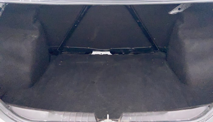 2016 Tata Zest XMS RT, Petrol, Manual, 28,368 km, Boot Inside