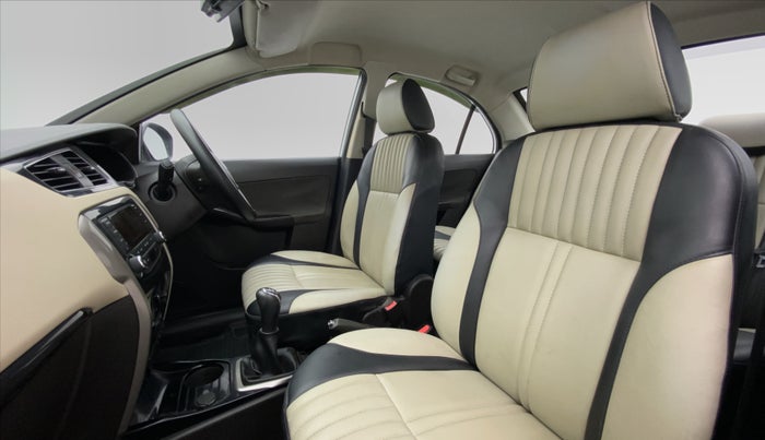 2016 Tata Zest XMS RT, Petrol, Manual, 28,368 km, Right Side Front Door Cabin