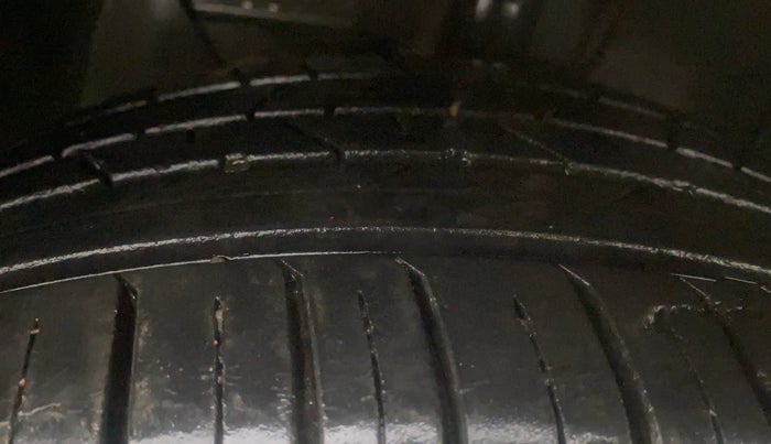 2023 Hyundai NEW I20 N LINE N8 1.0 TURBO GDI IMT, Petrol, Manual, 11,203 km, Left Front Tyre Tread