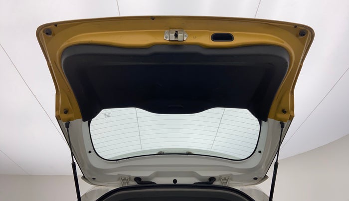 2017 Maruti Vitara Brezza ZDI PLUS, Diesel, Manual, 1,21,351 km, Boot Door Open