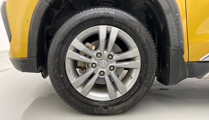 2017 Maruti Vitara Brezza ZDI PLUS, Diesel, Manual, 1,21,351 km, Left Front Wheel