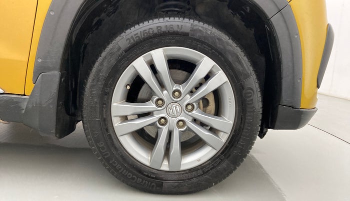 2017 Maruti Vitara Brezza ZDI PLUS, Diesel, Manual, 1,21,351 km, Right Front Wheel