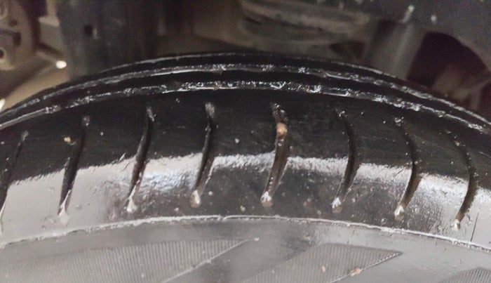 2015 Maruti Alto 800 VXI, Petrol, Manual, 79,198 km, Right Rear Tyre Tread