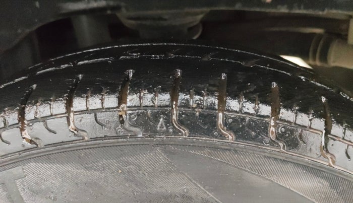 2015 Maruti Alto 800 VXI, Petrol, Manual, 79,198 km, Left Rear Tyre Tread