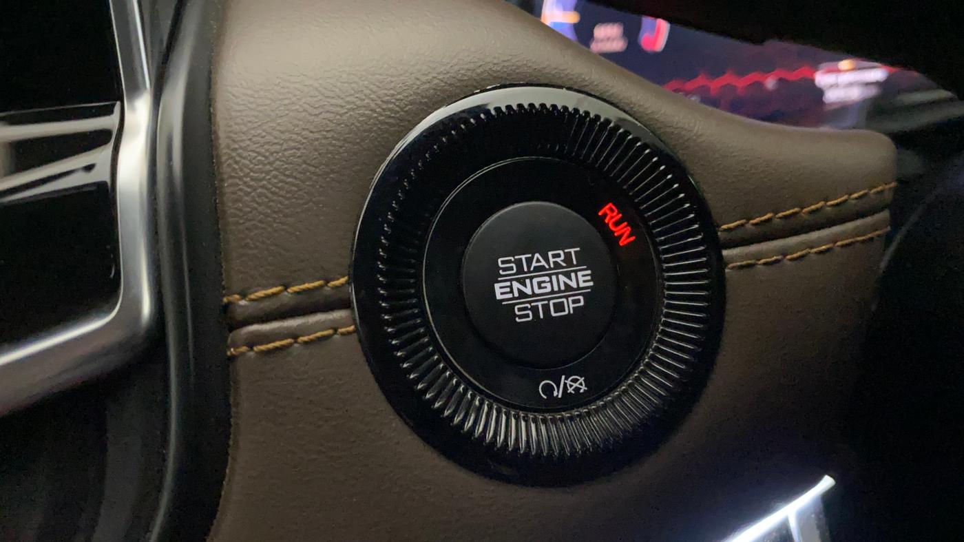 2023 Jeep MERIDIAN LIMITED PLUS 4X2 AT, Diesel, Automatic, 30,978 km, Keyless Start/ Stop Button