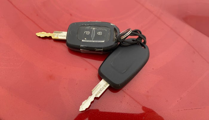 2018 Renault Kwid RXT 1.0, Petrol, Manual, 49,561 km, Key Close Up