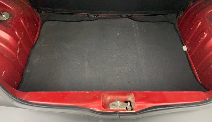 2018 Renault Kwid RXT 1.0, Petrol, Manual, 49,561 km, Boot Inside
