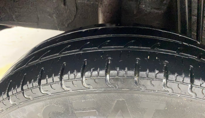 2018 Renault Kwid RXT 1.0, Petrol, Manual, 49,561 km, Right Rear Tyre Tread
