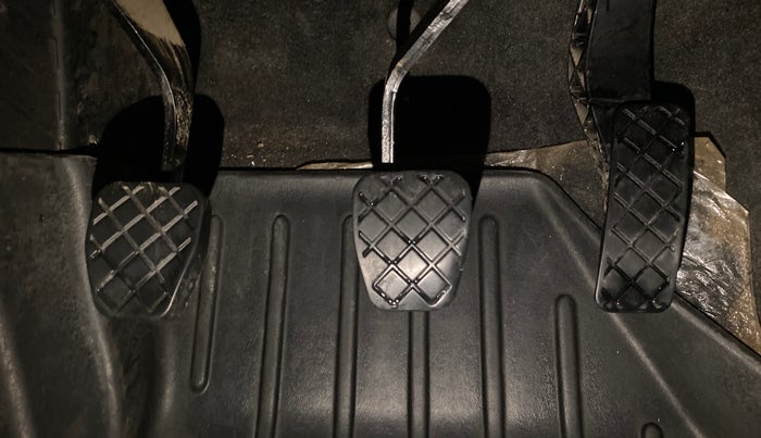 2023 Volkswagen TAIGUN COMFORTLINE 1.0 TSI MT, Petrol, Manual, 58,148 km, Pedals