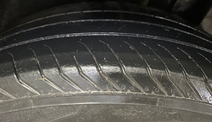 2023 Volkswagen TAIGUN COMFORTLINE 1.0 TSI MT, Petrol, Manual, 58,148 km, Right Rear Tyre Tread