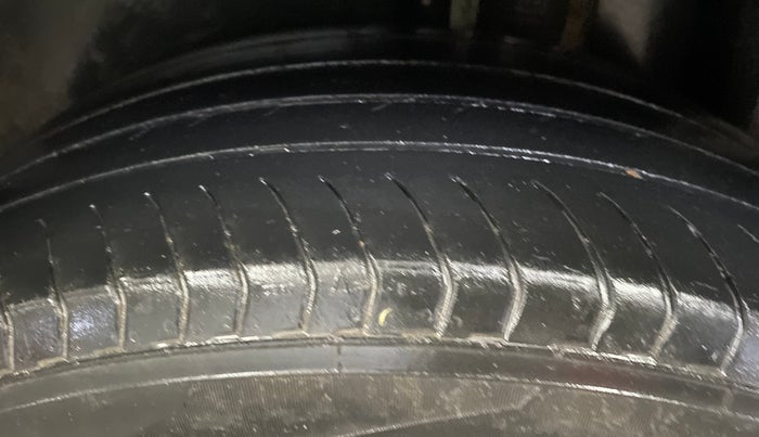 2023 Volkswagen TAIGUN COMFORTLINE 1.0 TSI MT, Petrol, Manual, 58,148 km, Left Rear Tyre Tread