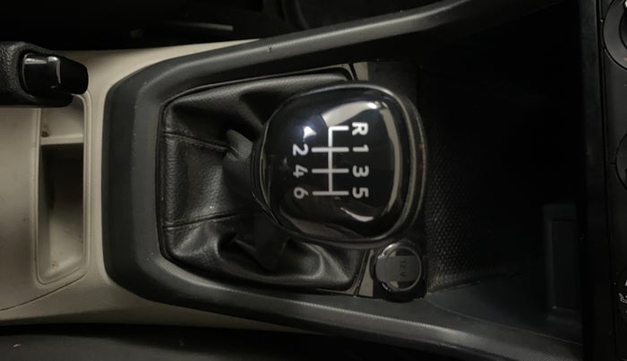 2023 Volkswagen TAIGUN COMFORTLINE 1.0 TSI MT, Petrol, Manual, 58,148 km, Gear Lever