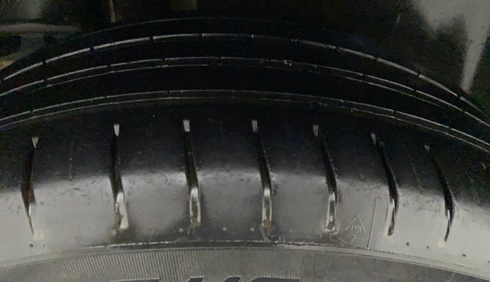 2020 Maruti Ciaz S 1.5 MT PETROL, Petrol, Manual, 42,676 km, Right Front Tyre Tread