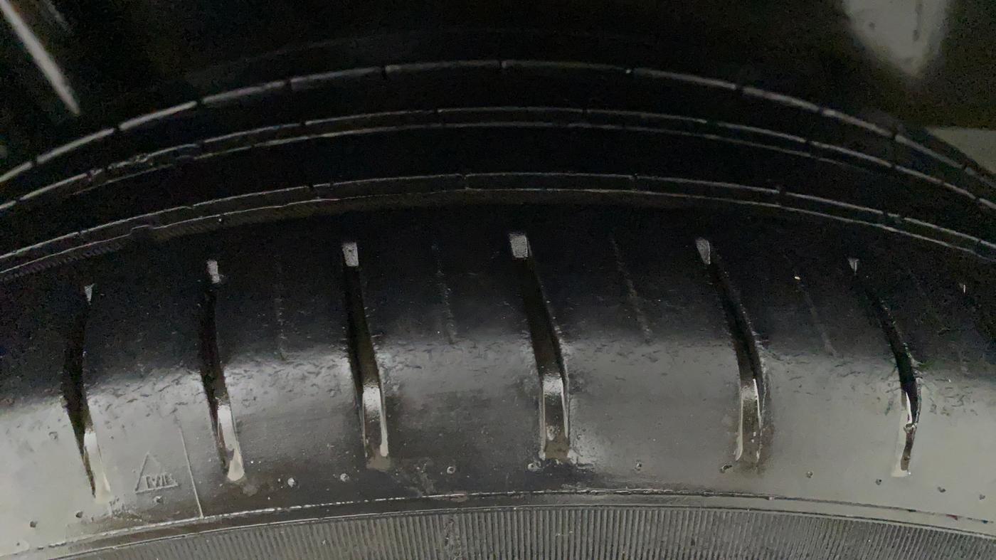 2020 Maruti Ciaz S 1.5 MT PETROL, Petrol, Manual, 42,676 km, Left Front Tyre Tread