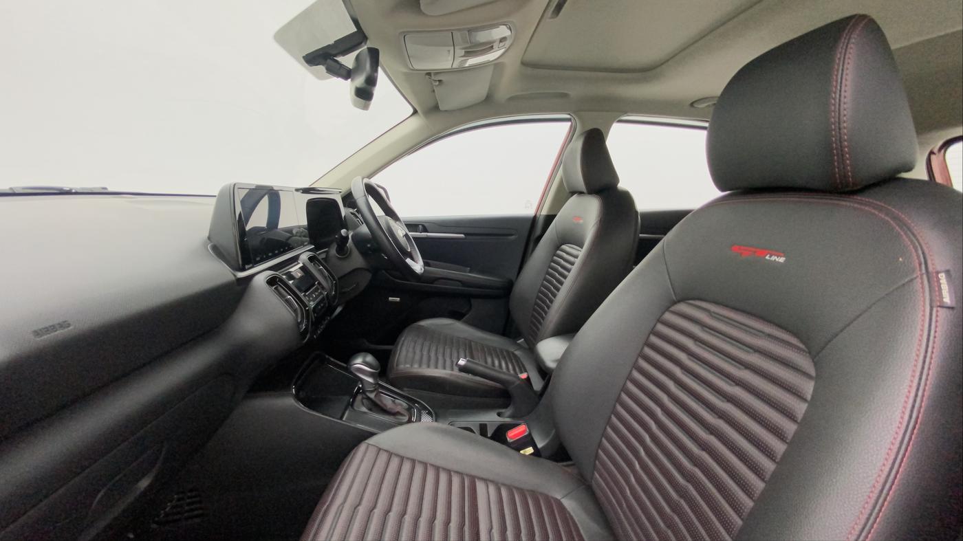 2020 KIA SONET GTX PLUS 1.5D  AT, Diesel, Automatic, 52,815 km, Right Side Front Door Cabin