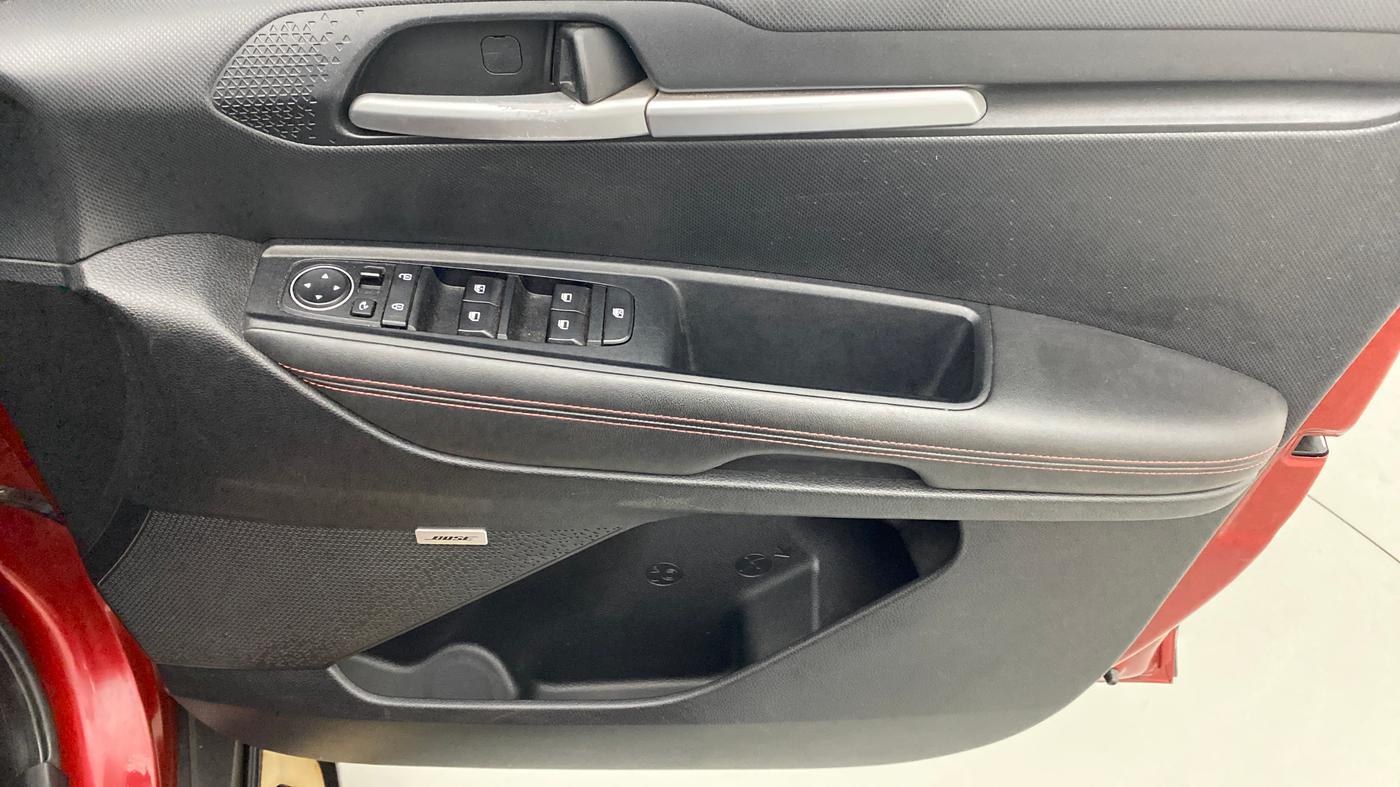 2020 KIA SONET GTX PLUS 1.5D  AT, Diesel, Automatic, 52,815 km, Driver Side Door Panels Control