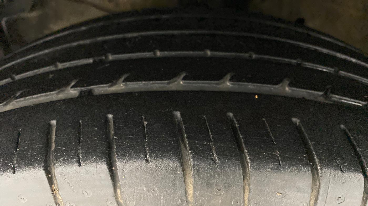 2017 Honda WR-V 1.2 i-VTEC VX MT, Petrol, Manual, 32,355 km, Left Front Tyre Tread