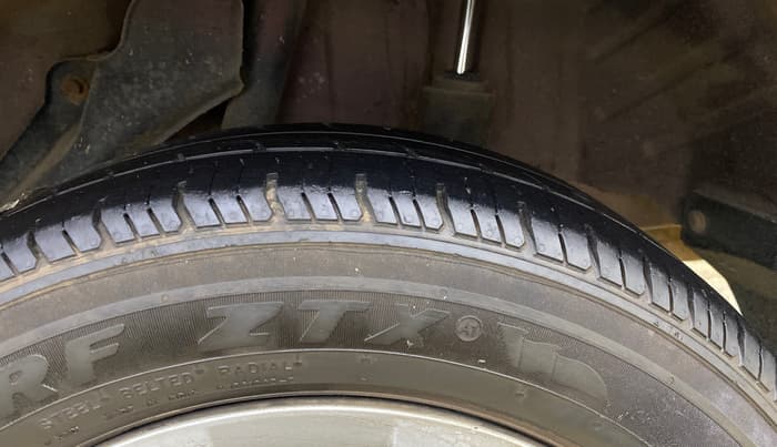 2014 Honda Amaze 1.2L I-VTEC S AT, Petrol, Automatic, 64,224 km, Left Rear Tyre Tread