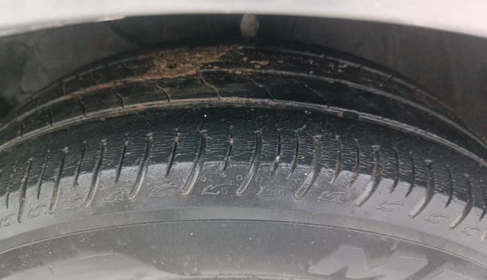 2021 Maruti Baleno DELTA PETROL 1.2, Petrol, Manual, 49,791 km, Left Front Tyre Tread