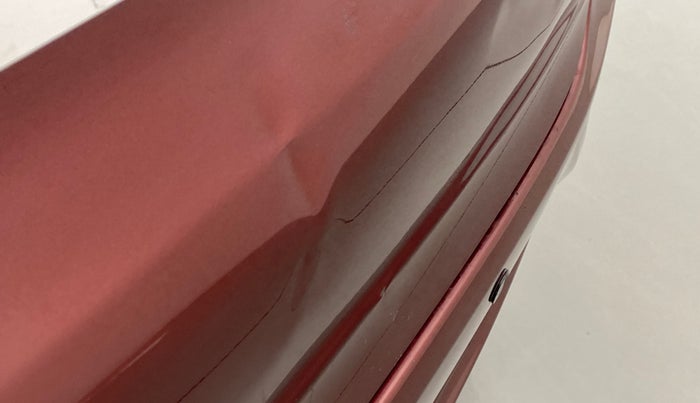 2017 Honda Jazz 1.2 V AT, Petrol, Automatic, 28,439 km, Dicky (Boot door) - Slightly dented