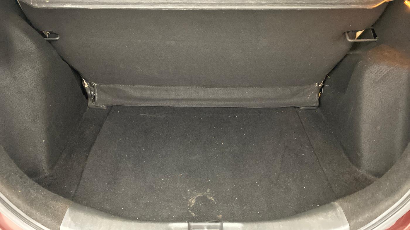 2017 Honda Jazz 1.2 V AT, Petrol, Automatic, 28,439 km, Boot Inside