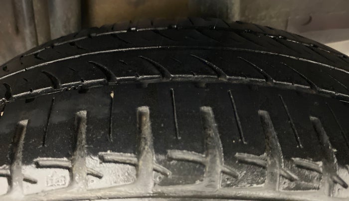 2017 Honda Jazz 1.2 V AT, Petrol, Automatic, 28,439 km, Left Rear Tyre Tread