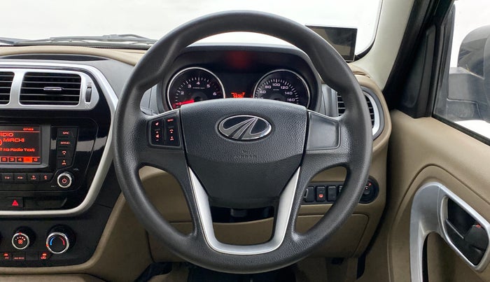 2016 Mahindra TUV300 T8 AT, Diesel, Automatic, 73,641 km, Steering Wheel Close Up