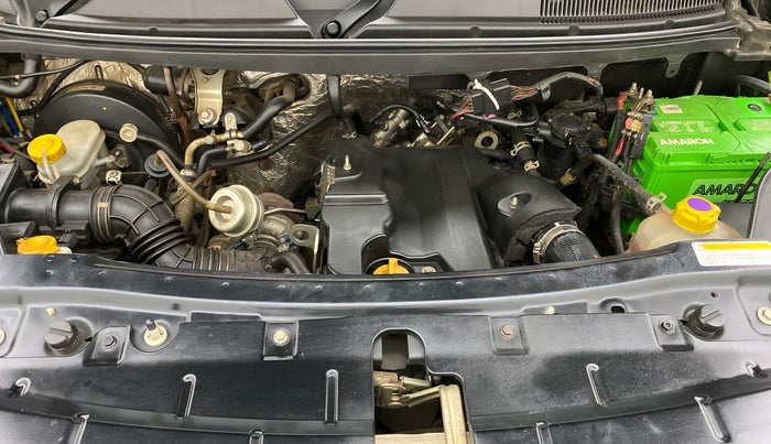 2016 Mahindra TUV300 T8 AT, Diesel, Automatic, 73,641 km, Open Bonet