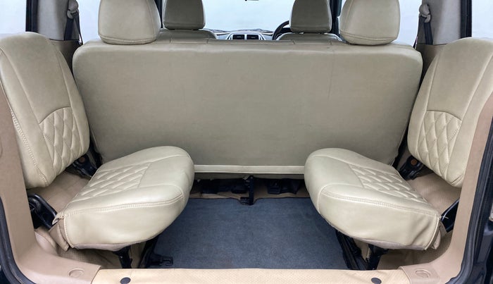 2016 Mahindra TUV300 T8 AT, Diesel, Automatic, 73,641 km, Third Seat Row ( optional )