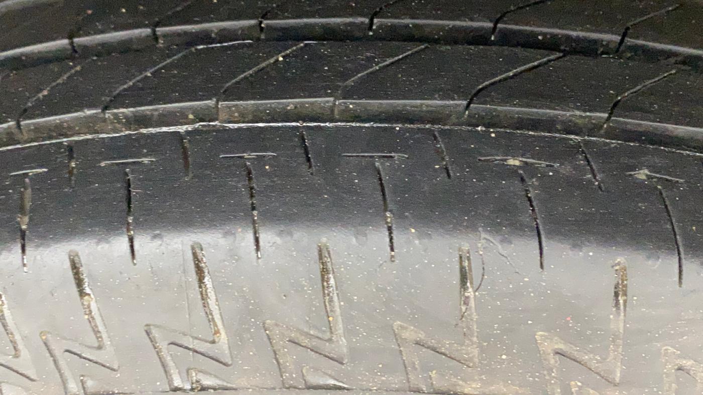 2020 Maruti Dzire VXI, Petrol, Manual, 78,789 km, Right Rear Tyre Tread