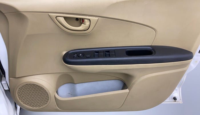 2015 Honda Brio 1.2 S MT I VTEC, Petrol, Manual, 57,354 km, Driver Side Door Panels Control