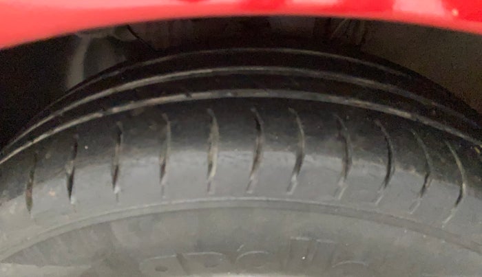 2018 Hyundai Elite i20 SPORTZ 1.2, Petrol, Manual, 90,378 km, Left Front Tyre Tread