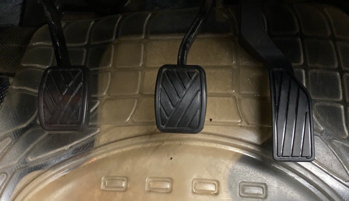2019 Maruti Vitara Brezza ZDI, Diesel, Manual, 64,524 km, Pedals